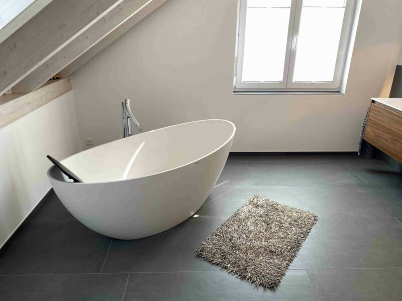 Badewanne Dorfstrasse 56